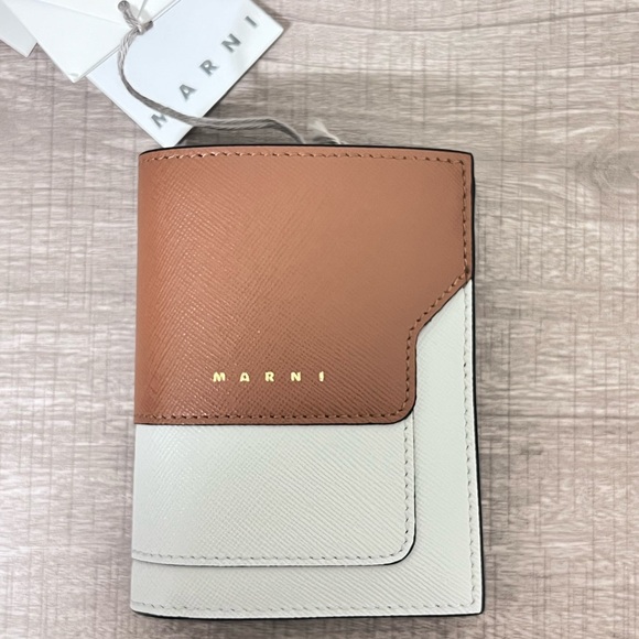 Marni saffiano leather bi-fold wallet - Picture 2 of 7